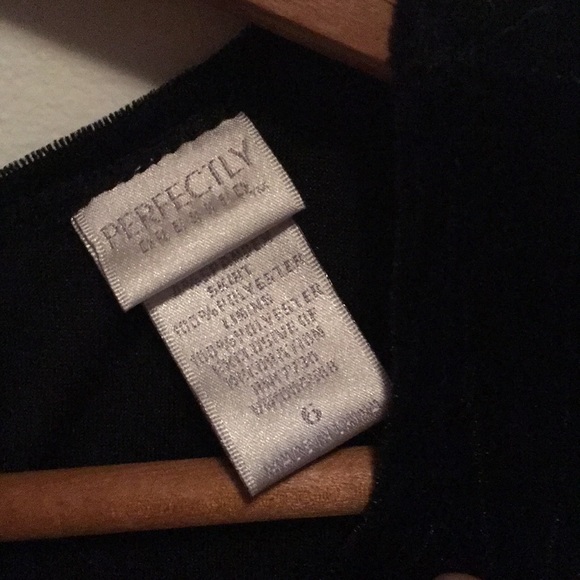 Barely worn holiday dress size 6 - Picture 3 of 4